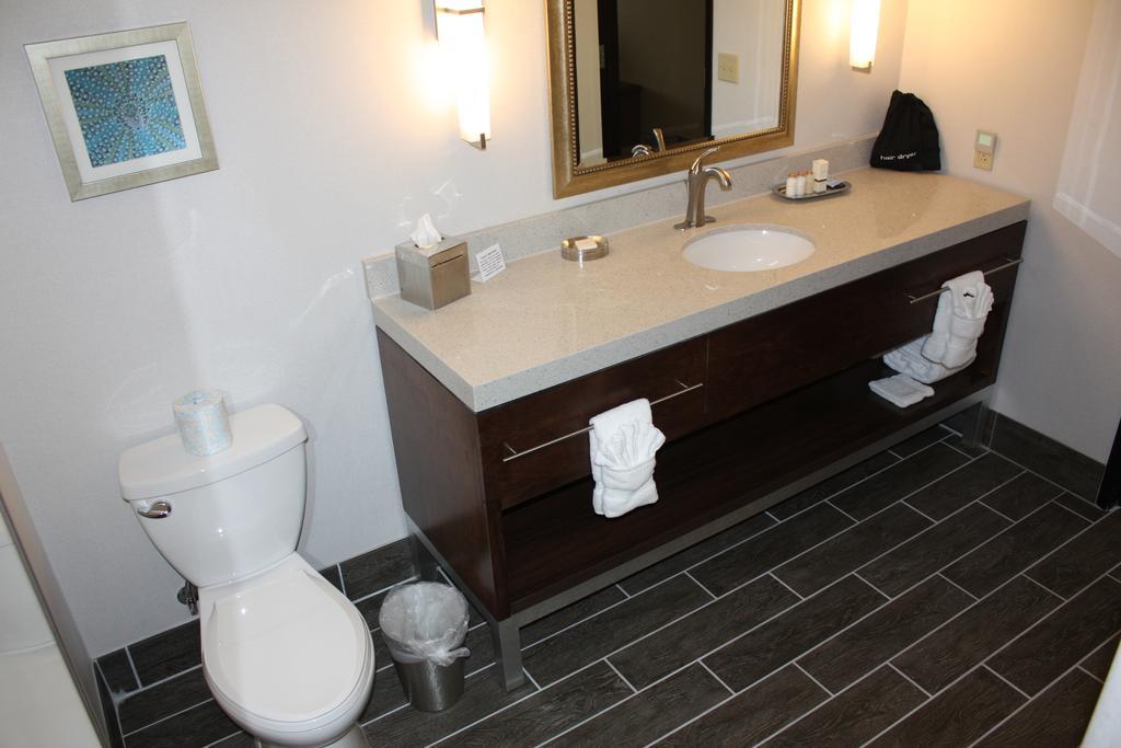 The Heritage Inn & Suites, Ascend Hotel Collection Garden City Ngoại thất bức ảnh